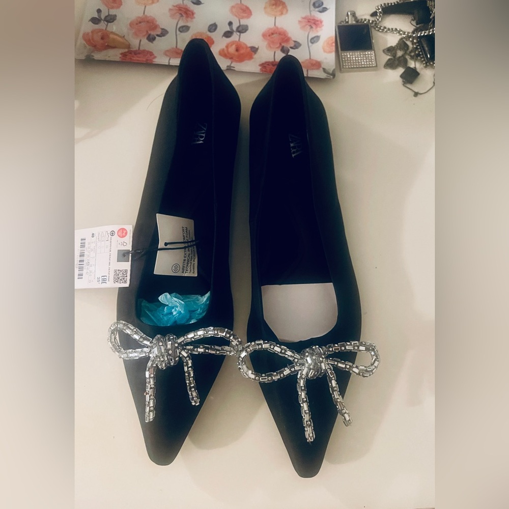 Zara Flats